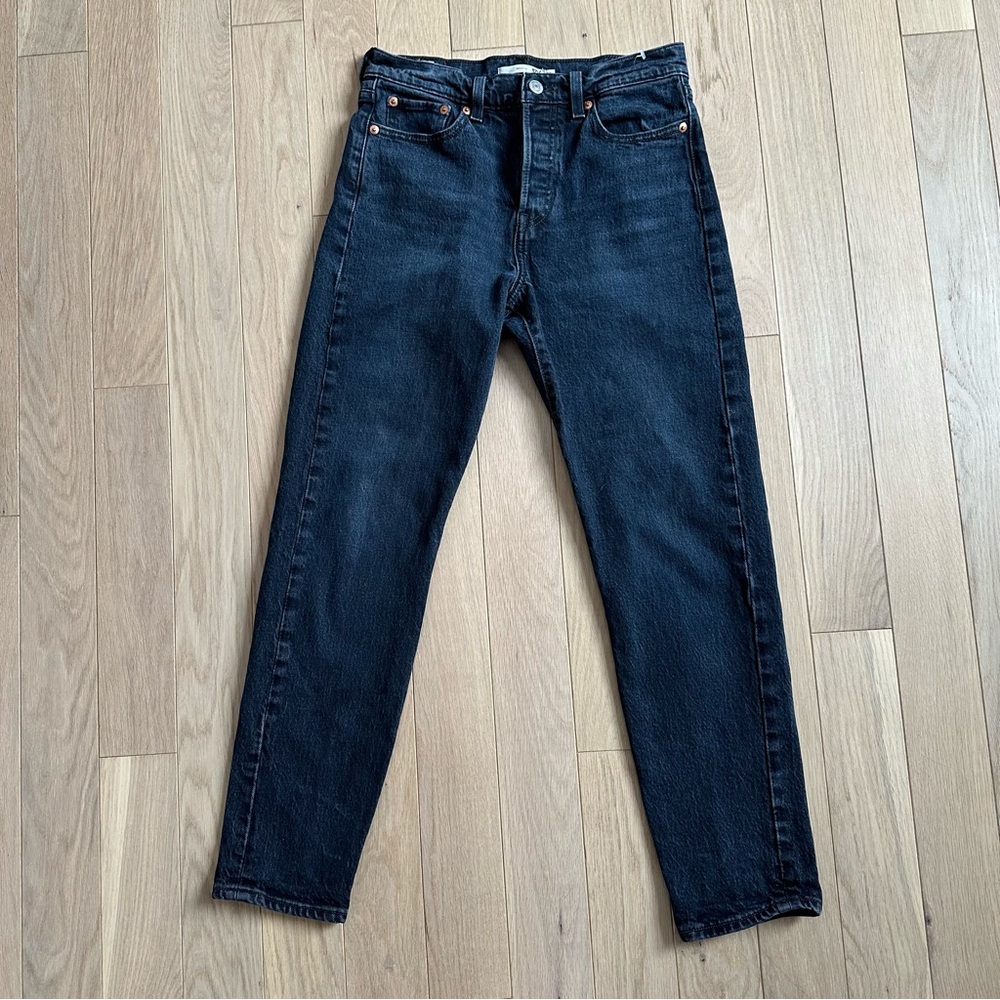 LEVI’S Wedgie Icon Fit Jeans - Picture 9 of 15